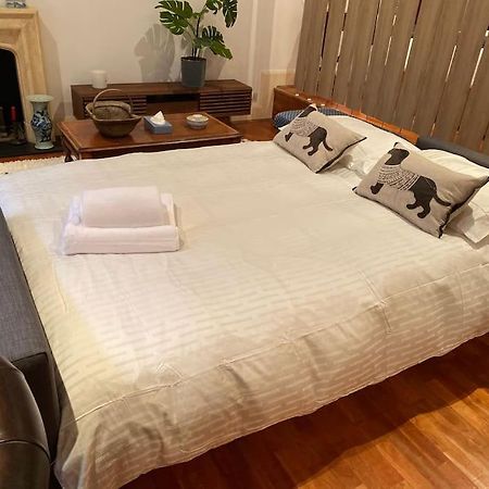 Spacious Flat In The Most Desirable Area Of London Luaran gambar