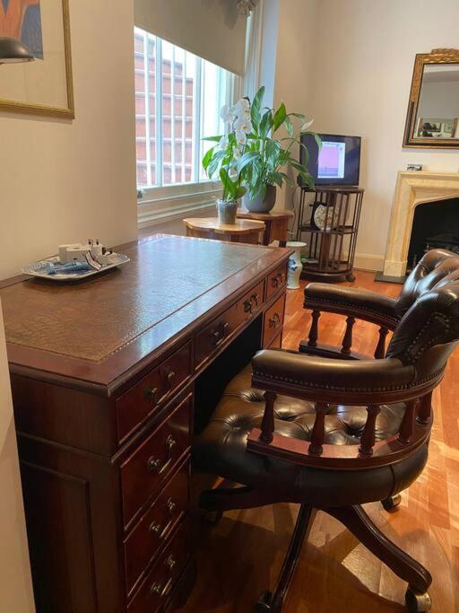 Spacious Flat In The Most Desirable Area Of London Luaran gambar